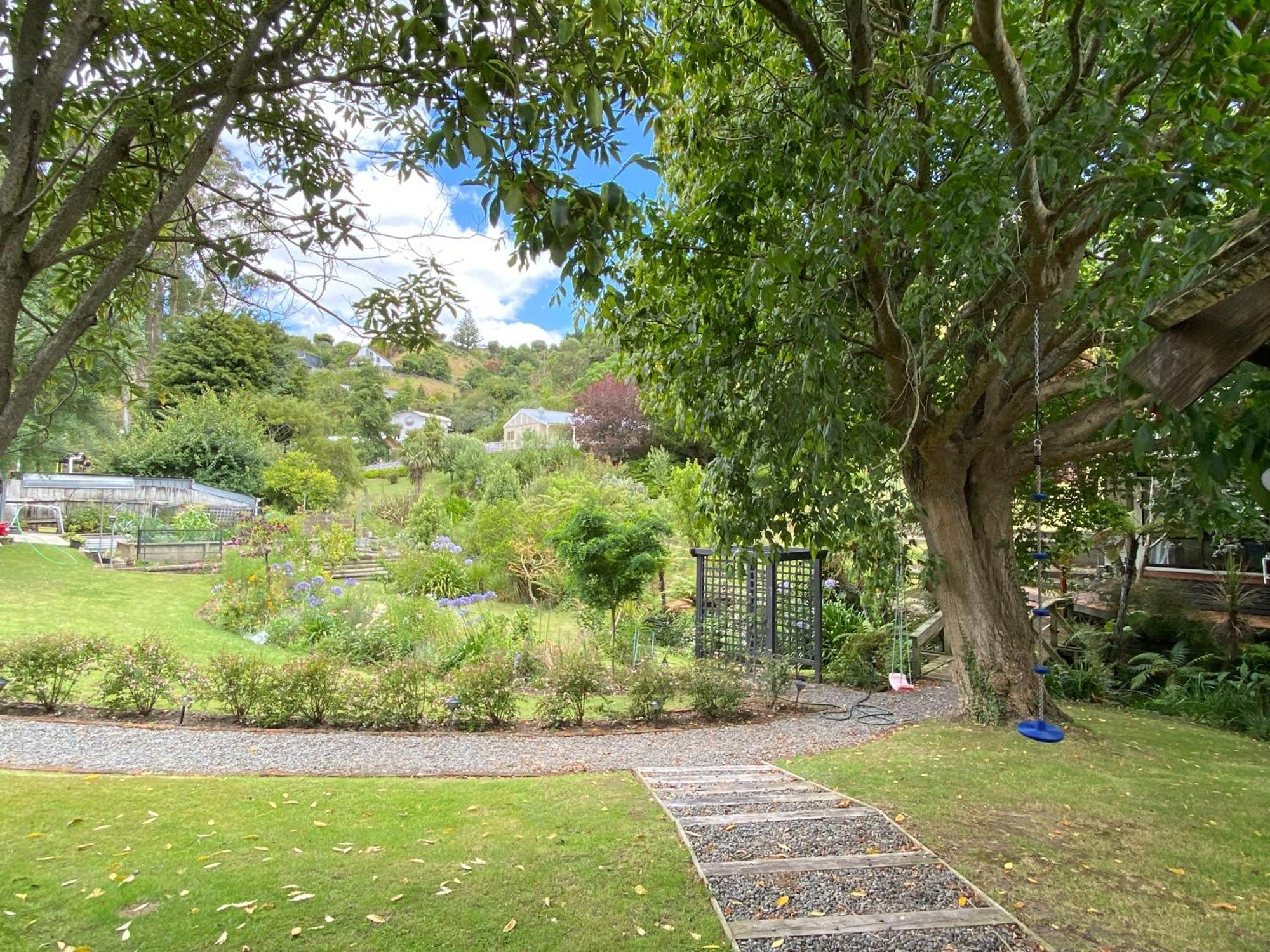 Superb Studio Retreat With Spa, Pool & Bbq Access Whanganui Extérieur photo