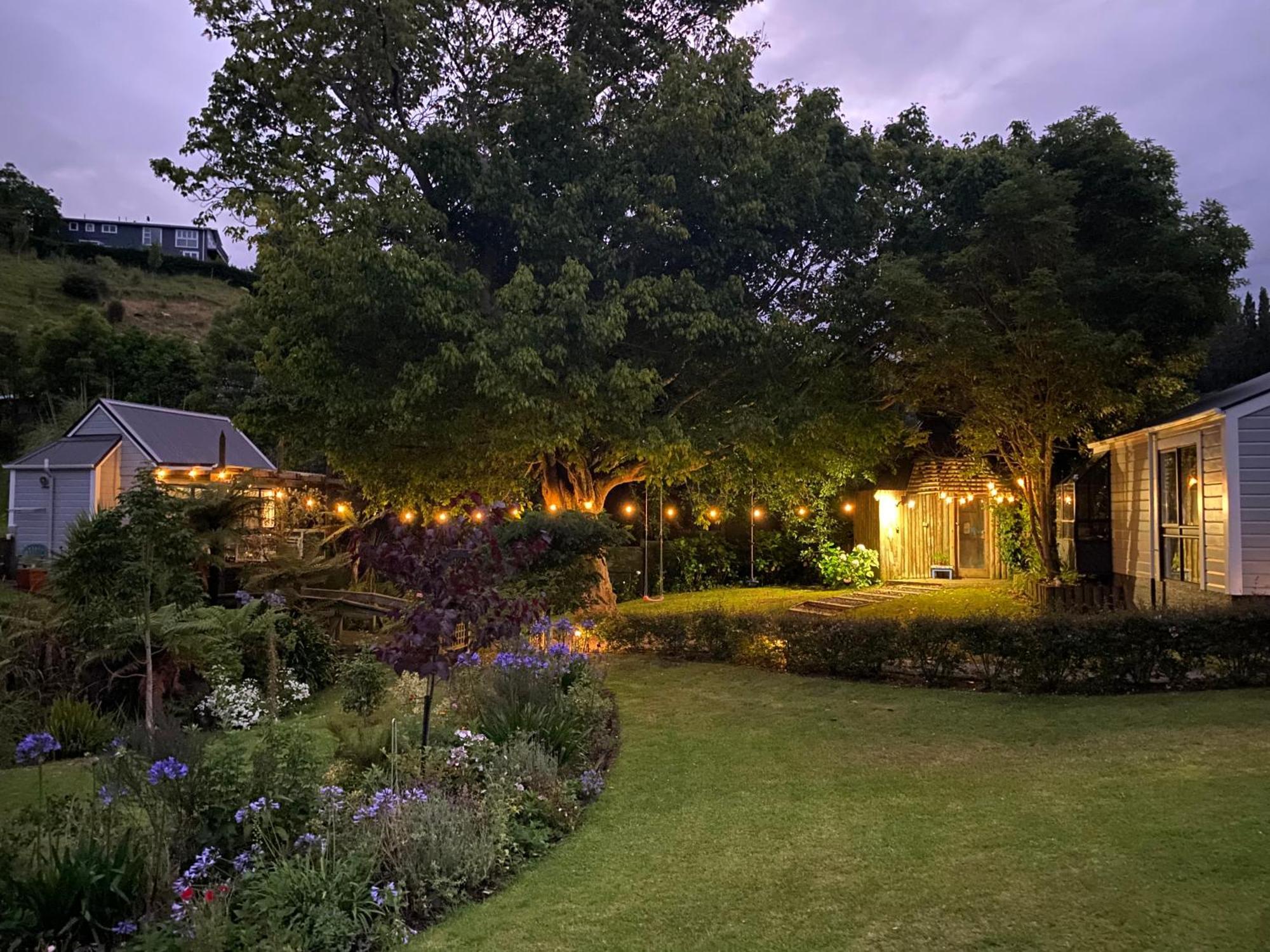 Superb Studio Retreat With Spa, Pool & Bbq Access Whanganui Extérieur photo