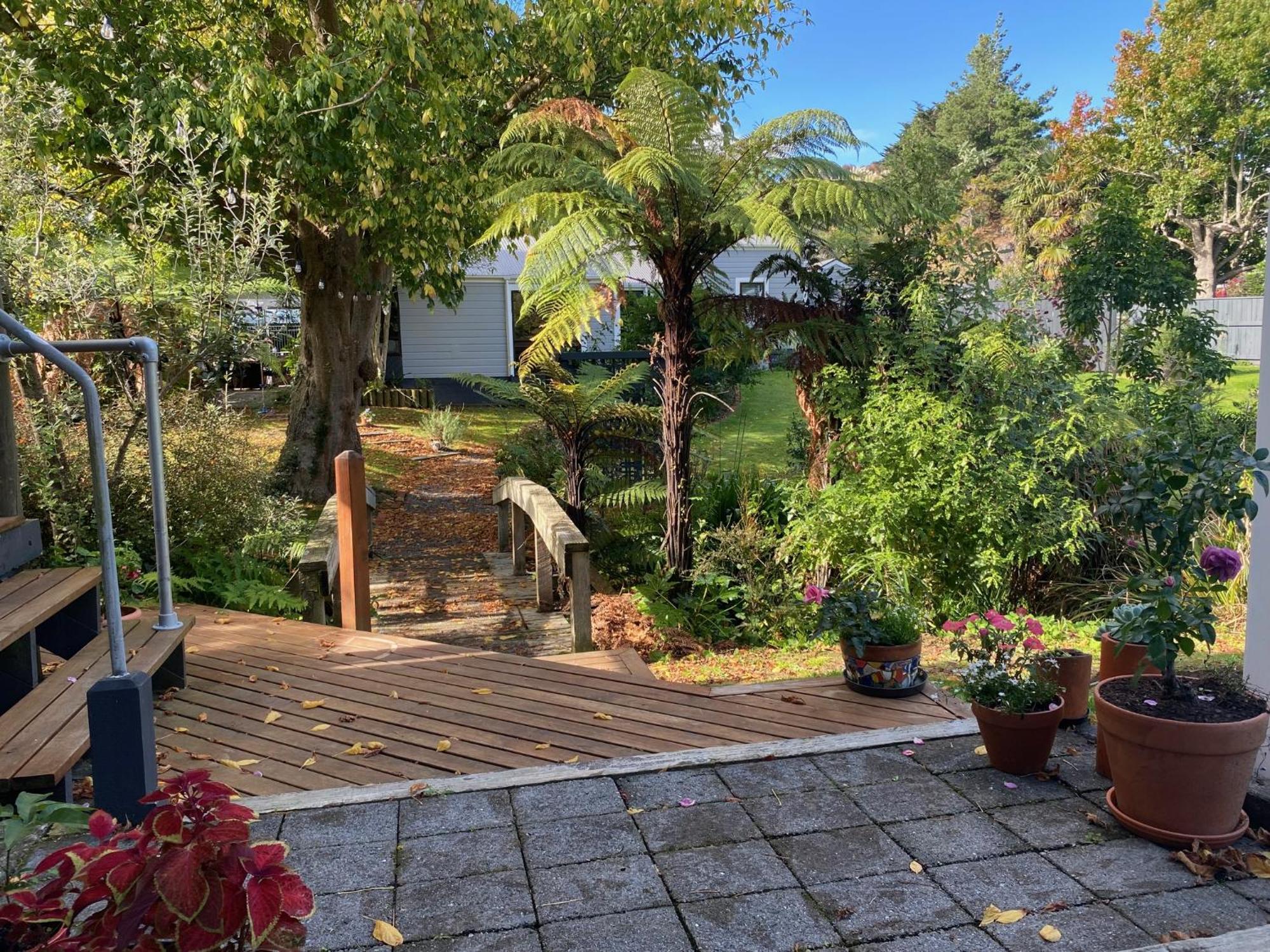 Superb Studio Retreat With Spa, Pool & Bbq Access Whanganui Extérieur photo